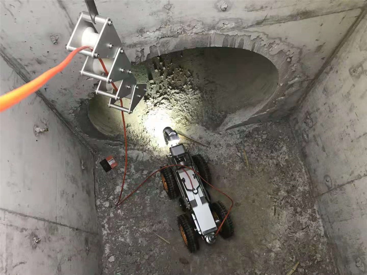 管道檢查機(jī)器人.jpg